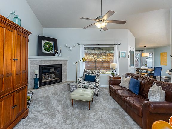 4th image of 959 S White Sands Dr