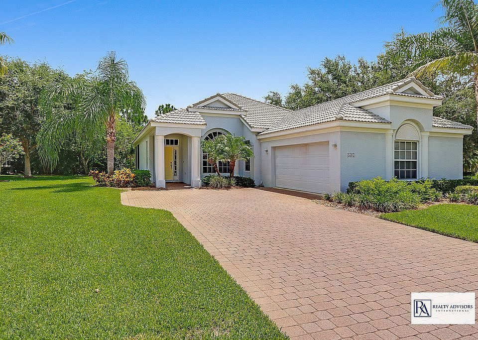 1st image of 4707 NW Winter Oak Ct