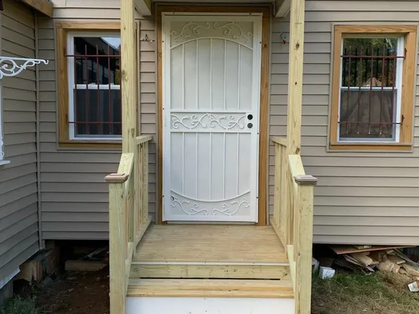 (undisclosed Address),