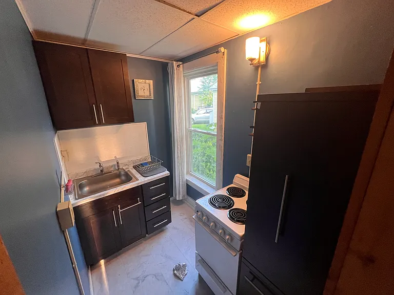 12 Railroad St #1 — Photo 10