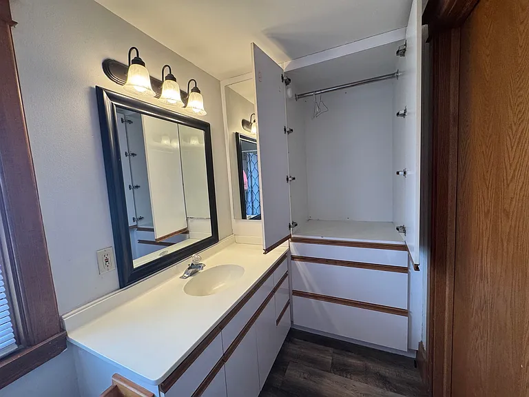 208 W Main St #208 — Photo 12