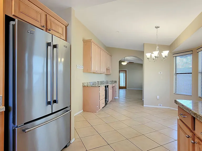 8817 E Dahlia Dr — Photo 5