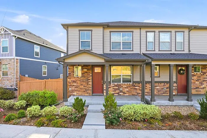 3 bed, 2.5 bath, 1468 sqft, $2,545 — Photo 1