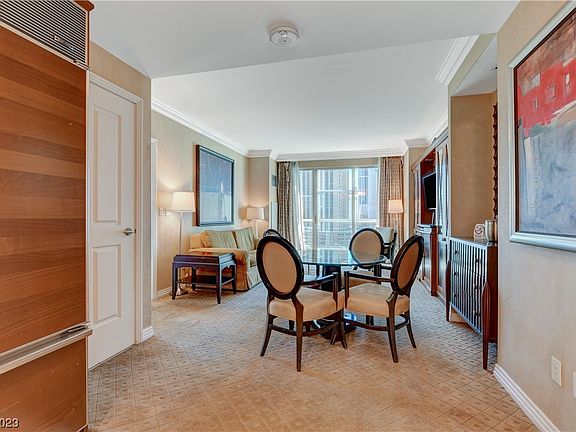 4th image of 145 E Harmon Ave #701