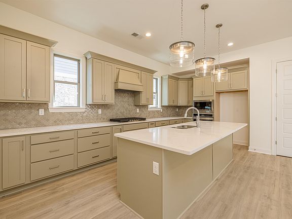 4th image of 265 Freedom Ln