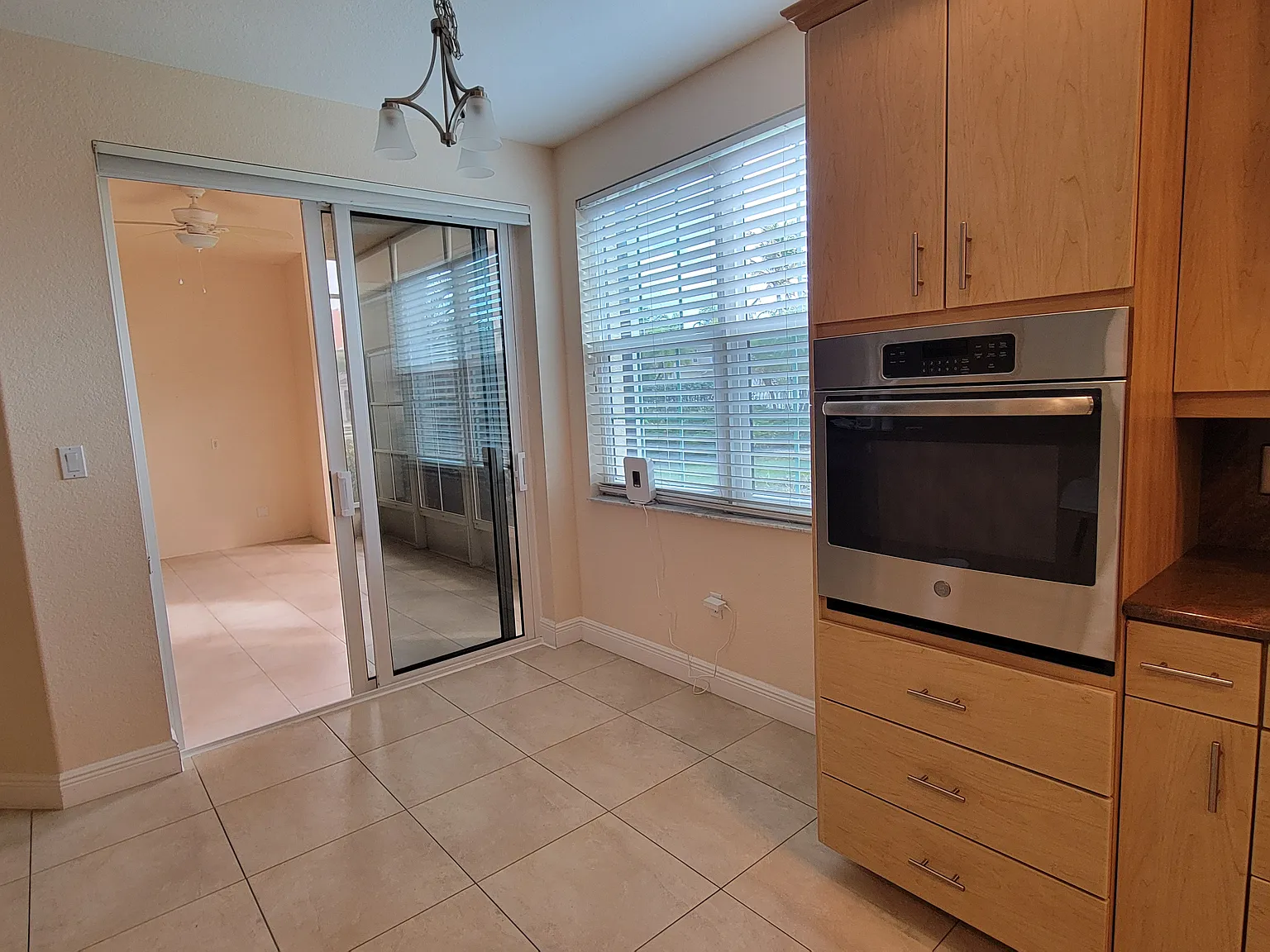 198 Hibiscus Dr — Photo 4