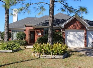 3426 Englewood Dr, Pearland, TX 77584