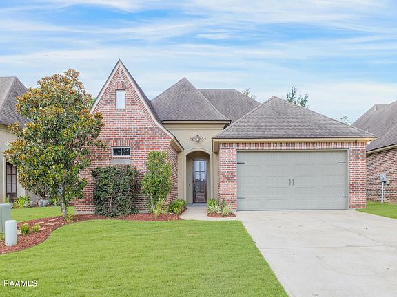 2nd image of 102 Meadowbrook Dr
