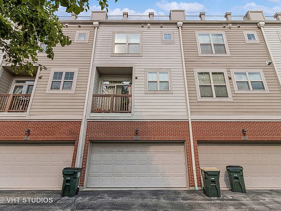 4th image of 8638 Narragansett Ave #31