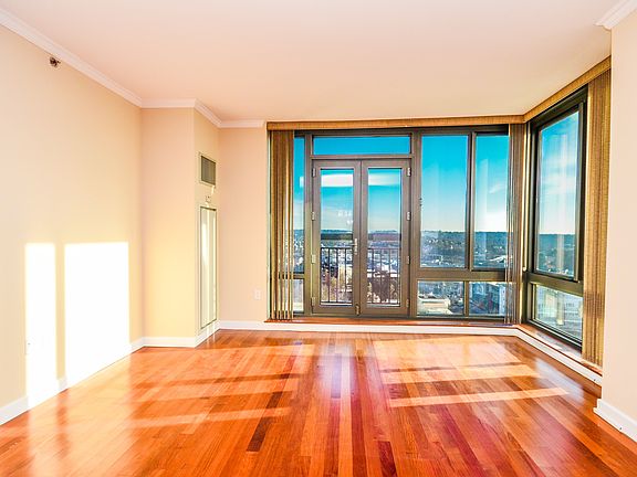 Sunlit Living Room with entry to private terrace