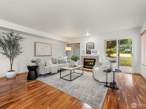 5th image of 1408 32nd Street Ct NW