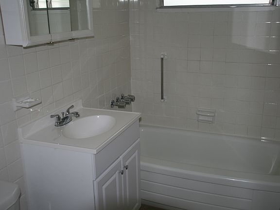 5th image of 6006 W Hanna Ave