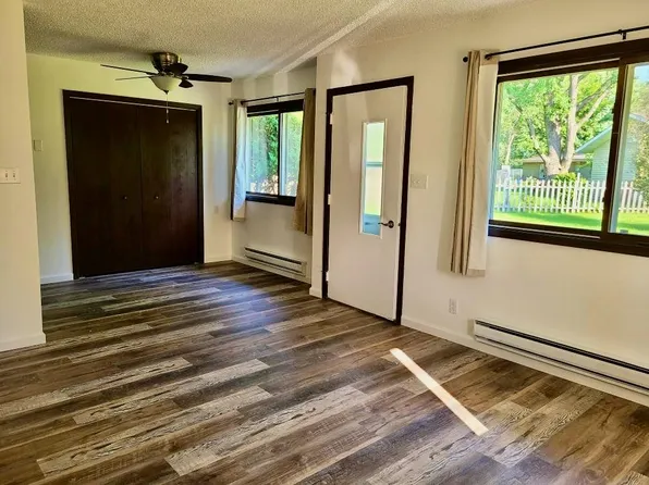640 Valley Dr #3, Barron, WI 54812