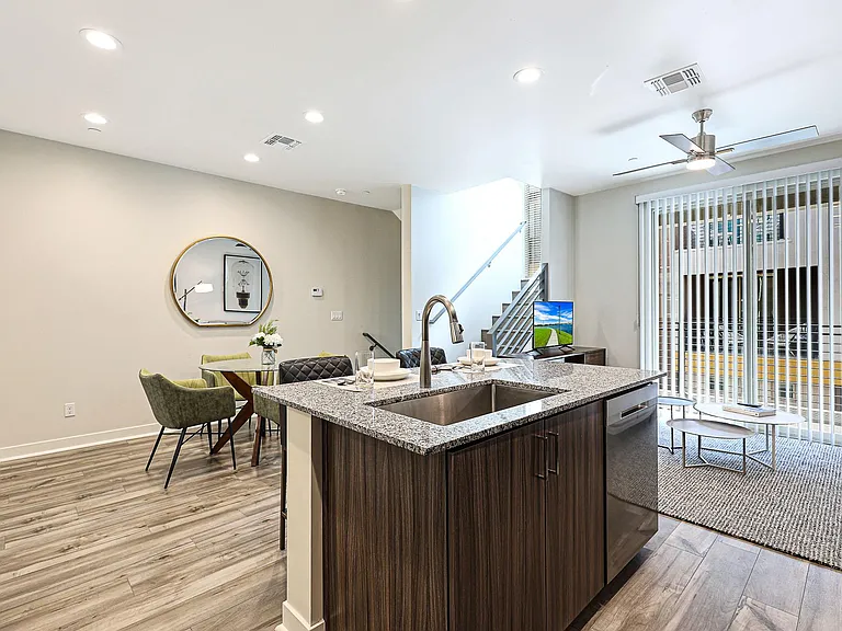 Scottsdale Hayden Townhomes — Photo 14