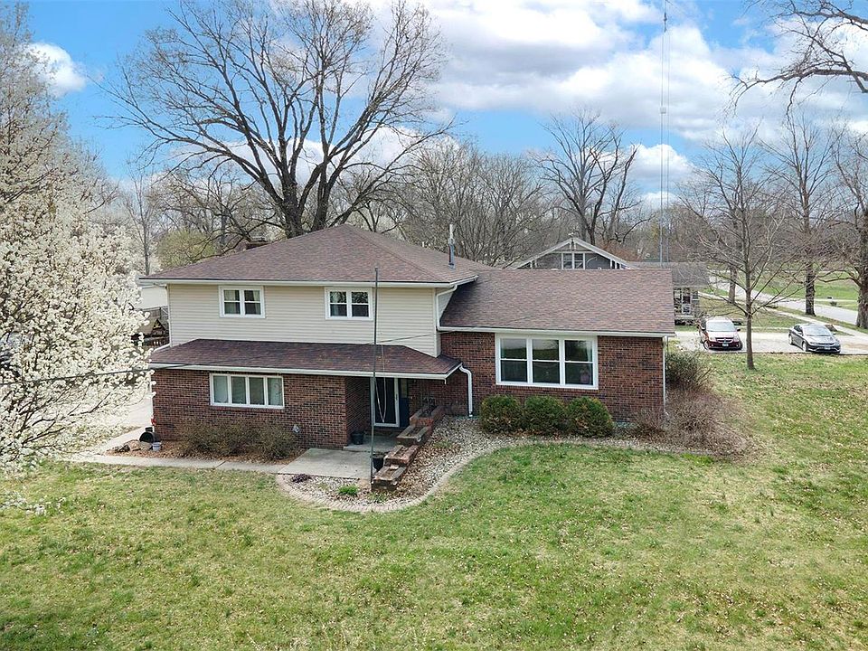 401 E 3rd St, Kinmundy, IL 62854 Zillow