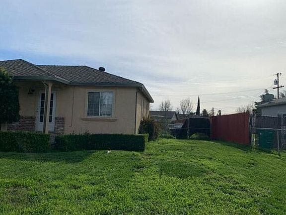 2nd image of 3488 W Euclid Ave