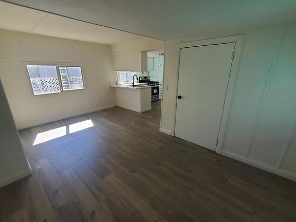 3rd image of 24833 Railroad Ave Space 15