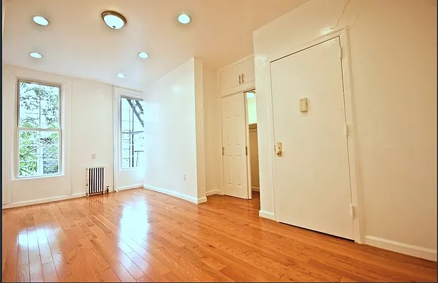 Rented by Compass | media 13