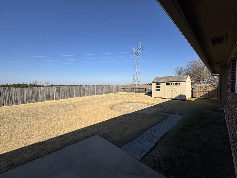 2237 Scissortail Landing Dr — Photo 23