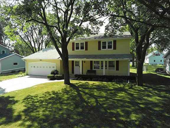 3rd image of 714 Green Valley Ave