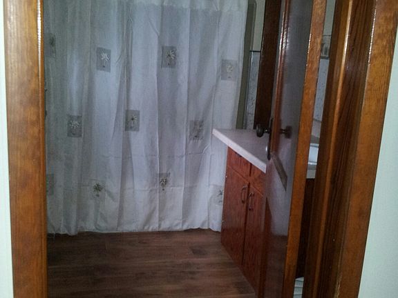 5th image of 467 W Piedmont St