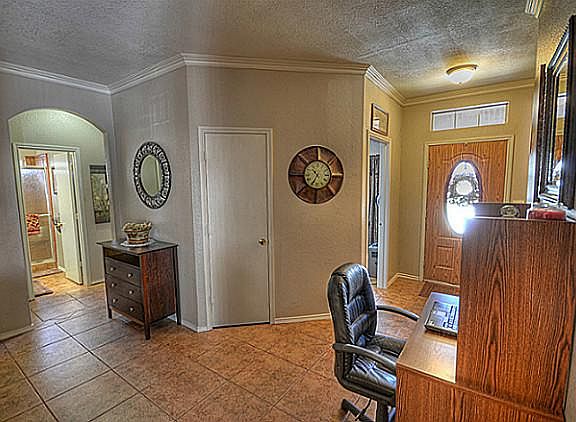 2nd image of 307 Cobblestone Dr