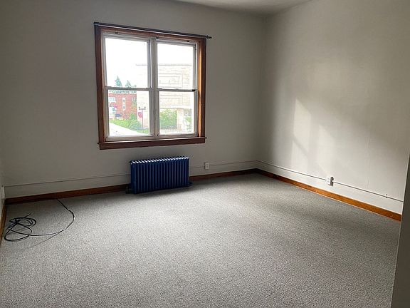 2nd image of 1113 Benedict Ave #2F