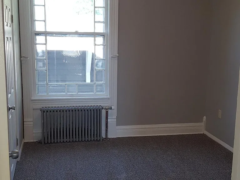 341 Park Ave #4 — Photo 9