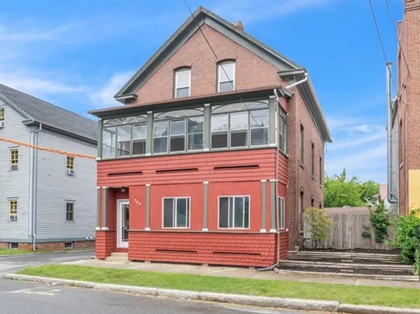 106 L St, Turners Falls, MA 01376