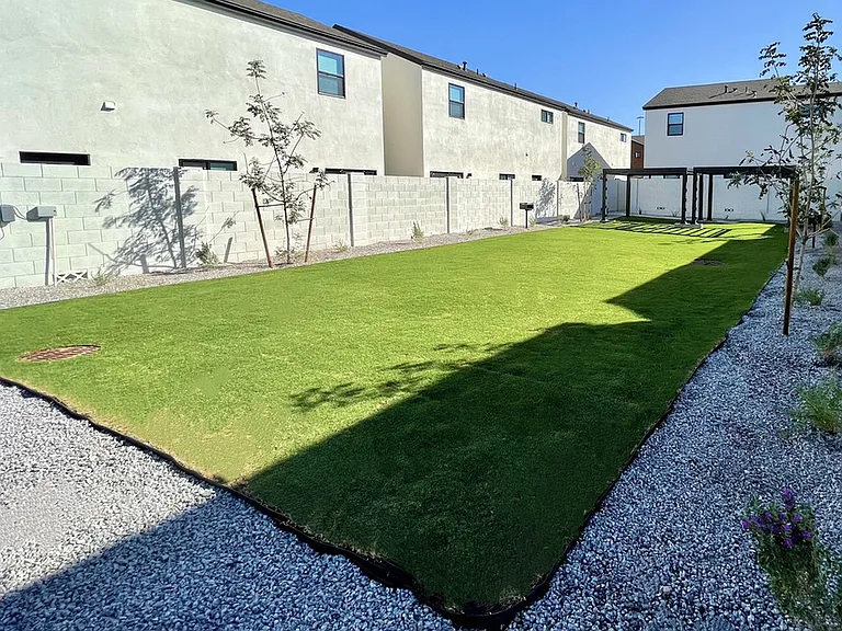 Roma Meadows — Photo 43