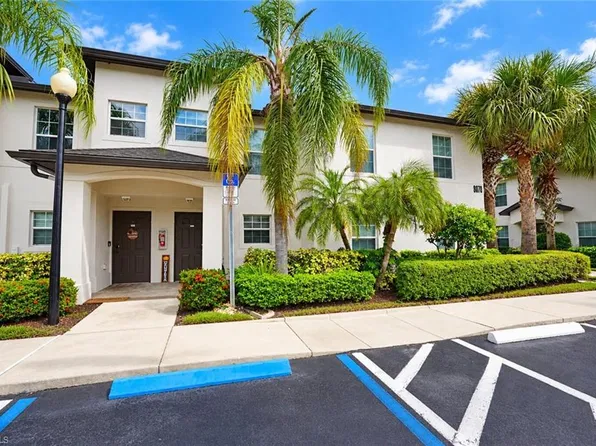 9076 Gervais CIR #408, NAPLES, FL 34120