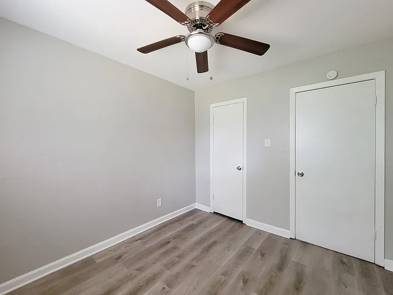 3121 Proswimmer St — Photo 3