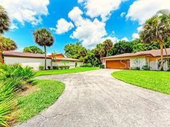 6403 Pelican Dr, Bradenton, FL 34210