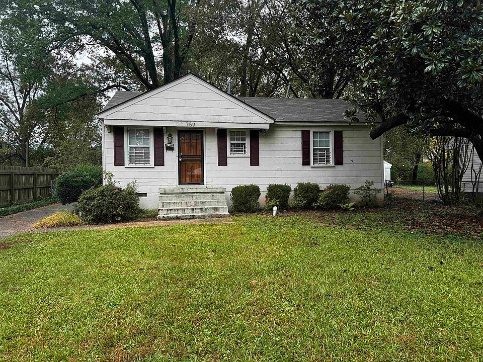 1st image of 759 Saint Nick Dr