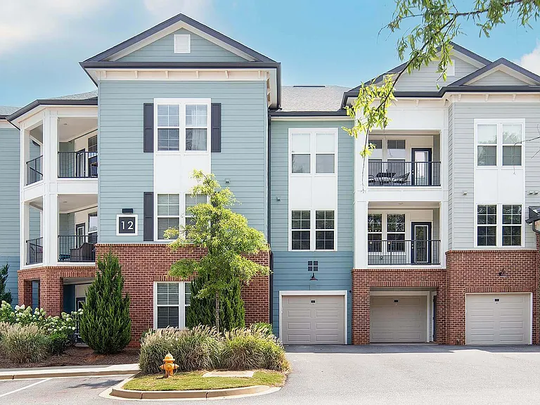 TRAILSIDE VERDAE APARTMENTS — Photo 17