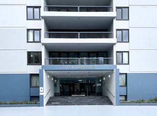 111 SW Harrison St APT 11E, Portland, OR 97201