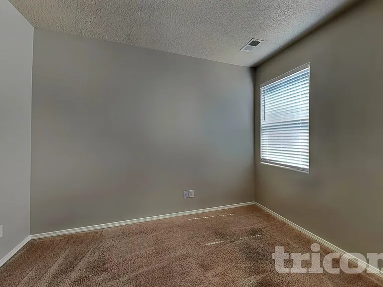 2081 Camino Rincon SW — Photo 7