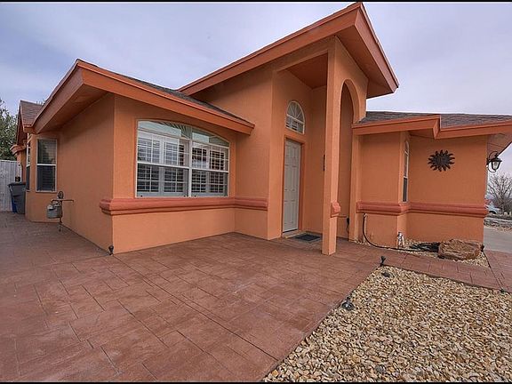 4th image of 4425 Loma Diamante Dr