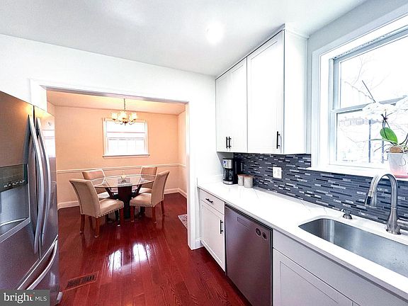 5th image of 4505 Hargrove Rd