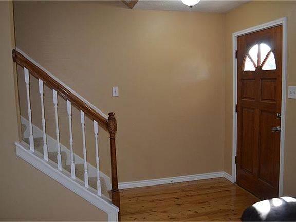 3rd image of 630 Bay Oaks Dr