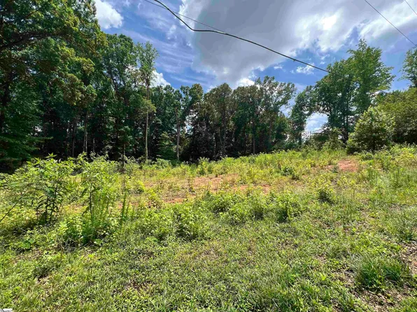 122 Browning Dr, Greer, SC 29650