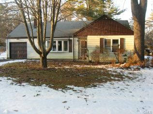 15 Maple Dr, Sandy Hook, CT 06482