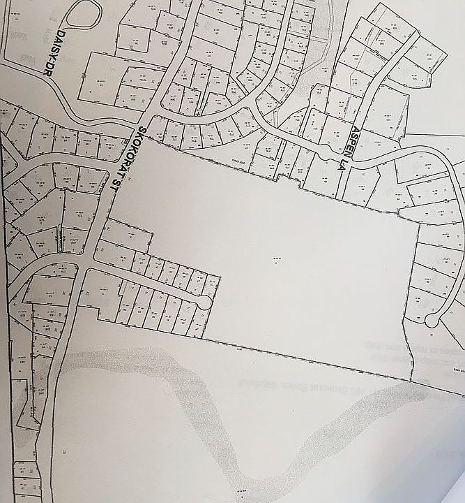 2nd image of 165 Skokorat St