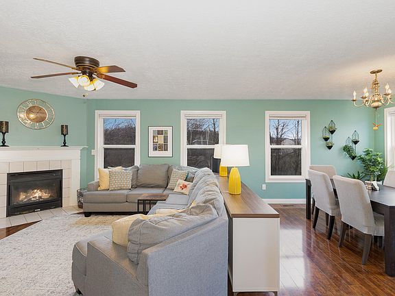 4th image of 1247 Munsford Ct