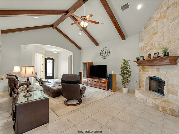 5th image of 4411 Hearst Ct