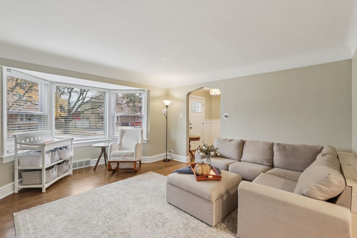 next background image