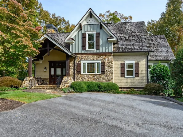 870 Club House Dr, Sunset, SC 29685