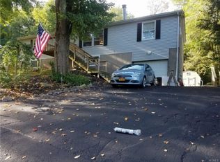 10 Beth Mohr Rd, Mountain Dale, NY 12763