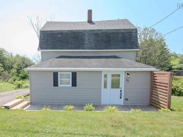 35 Foxbrook Rd, Hopewell, NS B0K 1C0