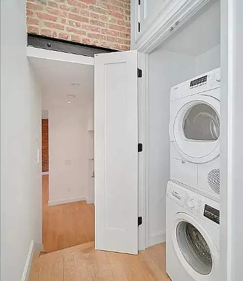 42 Market St #4B — Photo 5